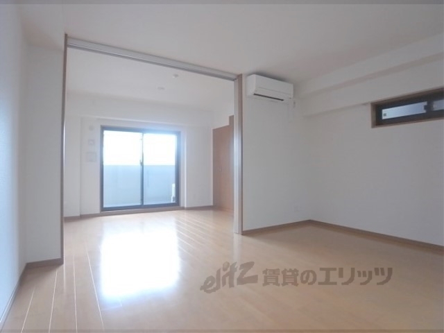 居室・リビング　洋室