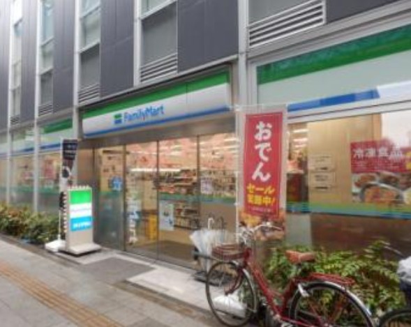 コンビニ　ファミリーマート 板橋本町駅北店（コンビニ）まで625m