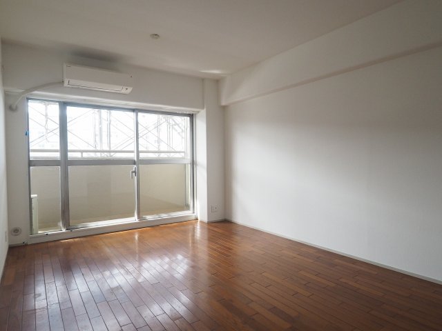 居室・リビング　南西向きのリビング