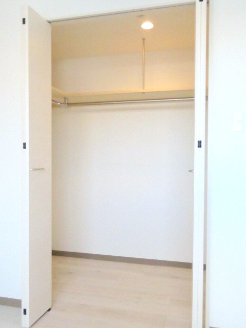 収納　ウォークインクローゼットです♪