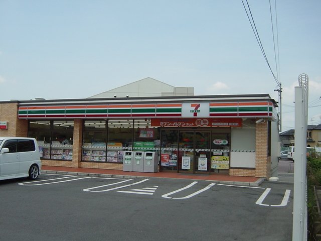 その他　セブンイレブン名古屋服部3丁目店（その他）まで541m