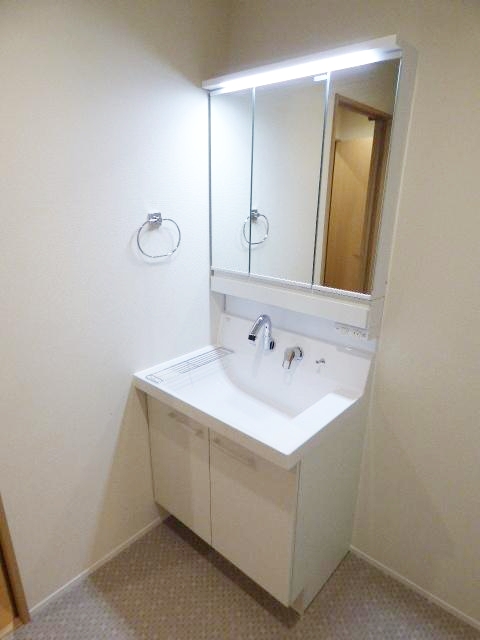 洗面設備　忙しい朝には欠かせない洗面所です♪