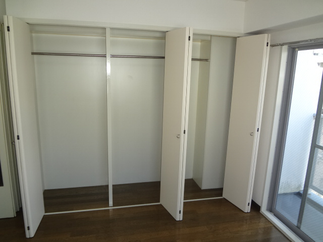 収納　クローゼット