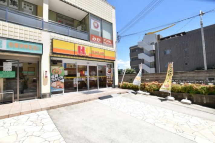 飲食店　ほっかほっか亭 上野芝駅前店（飲食店）まで377m