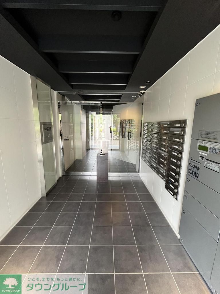 エントランス　エントランス