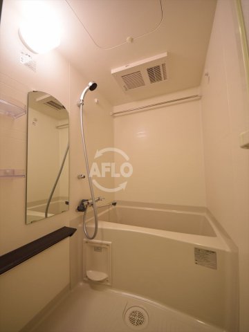 バス・シャワールーム　プレサンス谷町七丁目II　バスルーム