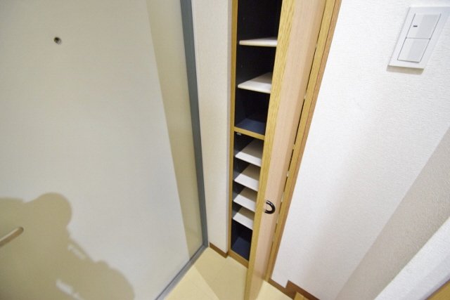 玄関　下駄箱付きです