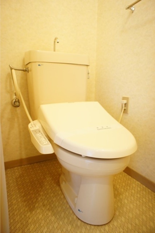 トイレ　図面と現状に相違がある場合には現状を優先