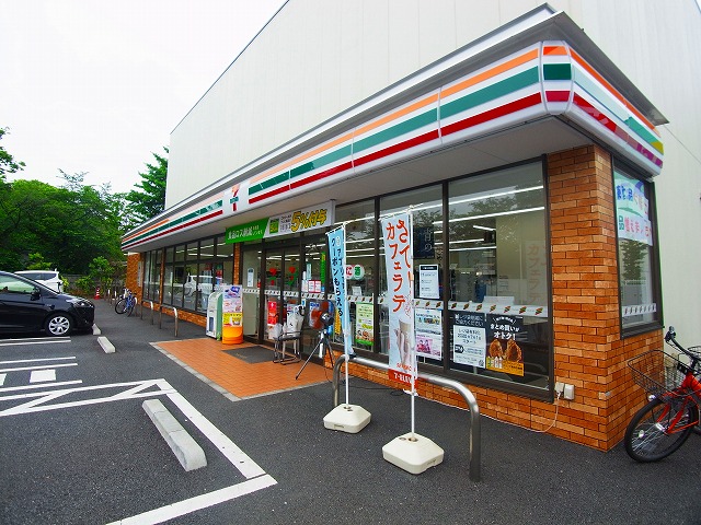 コンビニ　セブンイレブン 足立舎人5丁目尾久橋通り店（コンビニ）まで800m