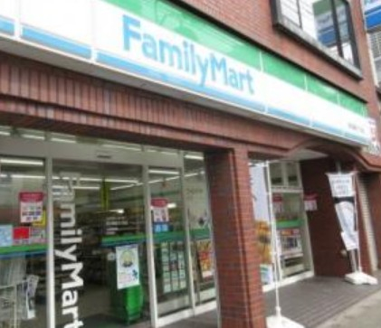 コンビニ　ファミリーマート 東日暮里六丁目店（コンビニ）まで515m