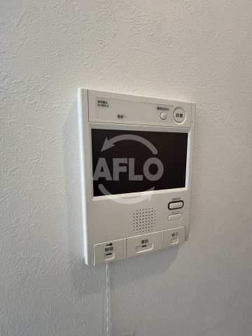 セキュリティ　スプランディッド新大阪DUE　モニター付きインターホン