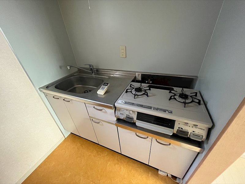 キッチン　同物件別部屋写真