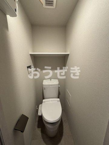 トイレ　※同仕様参考写真