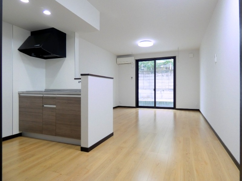 居室・リビング　図面と現状に相違がある場合には現状を優先