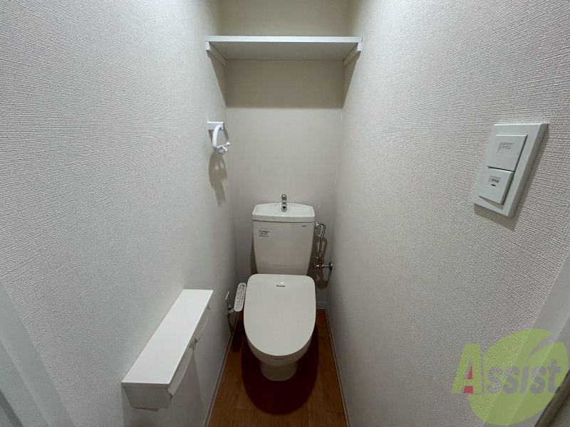 トイレ　こちらはトイレです。清潔感があり、安心して使用できます。