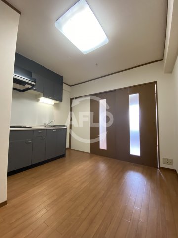 居室・リビング　ノルデンタワー天神橋　ダイニングスペース