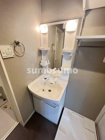 洗面設備　コンパクトで使いやすい洗面所