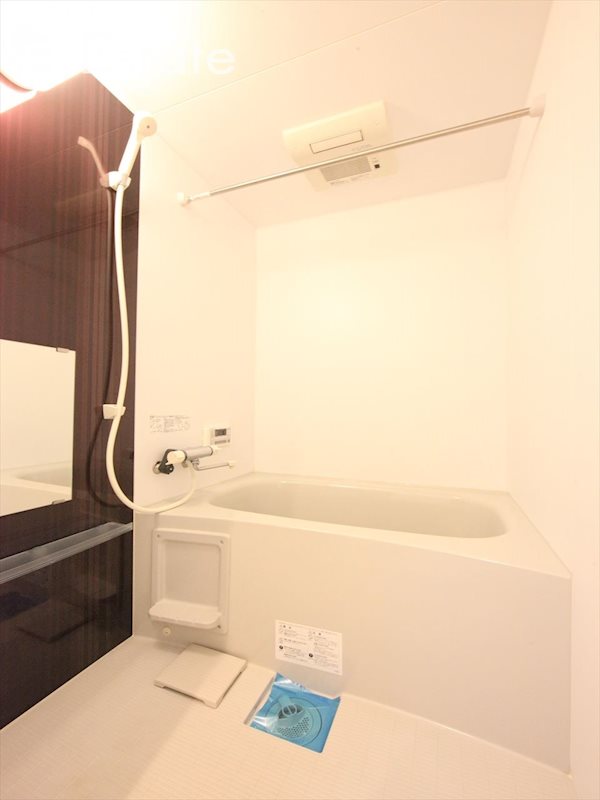 バス・シャワールーム　バスルーム
