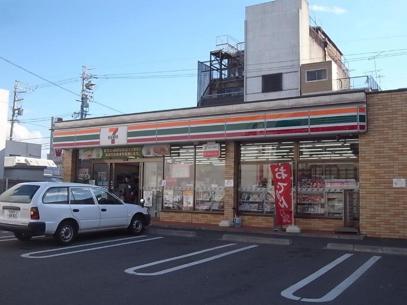 コンビニ　セブンイレブン 名古屋四番２丁目店（コンビニ）まで359m