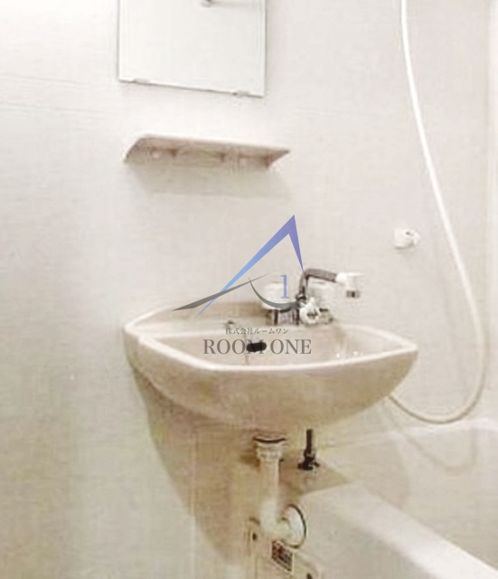洗面設備　洗面台です。