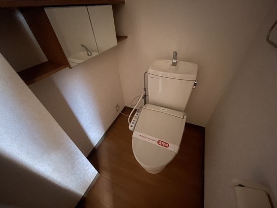 トイレ　※別部屋の写真です