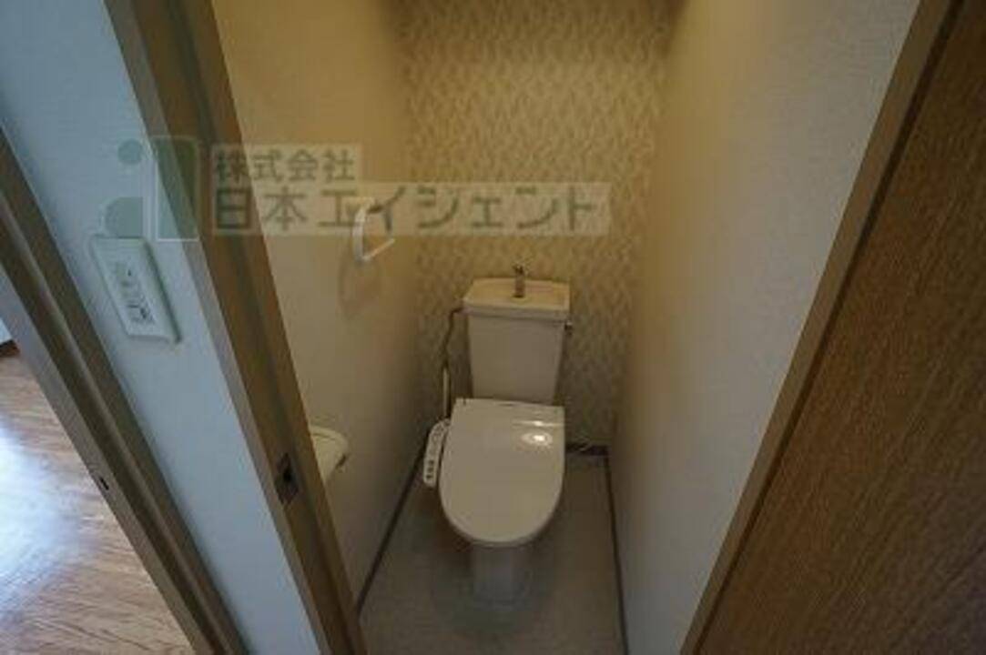 トイレ　トイレ