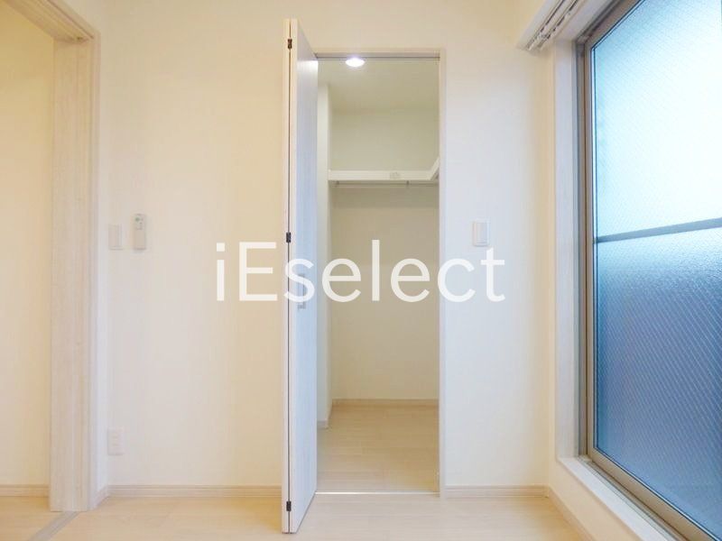 収納　収納便利なウォークインクローゼット