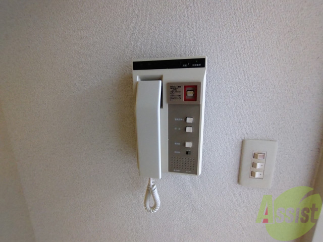 セキュリティ　インターホンは通話ができるので急な訪問があっても安心です。