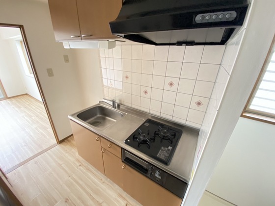 キッチン　※別部屋の写真です