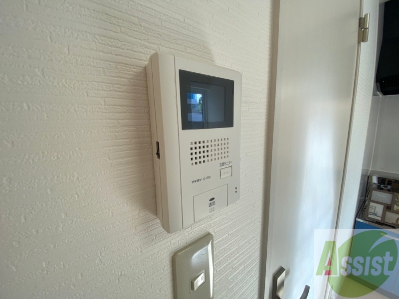 セキュリティ　ＴＶモニター付インターホンです。来客者の顔が見えるので安心！