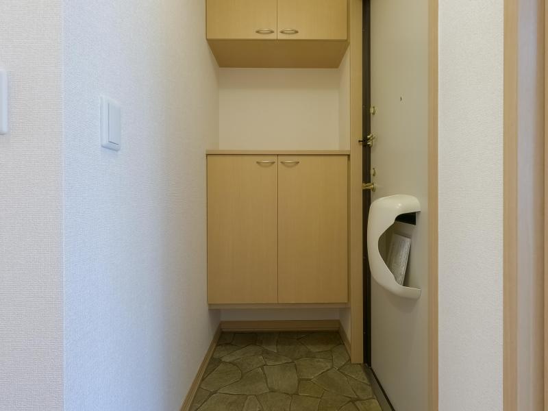 玄関　同タイプの写真です。