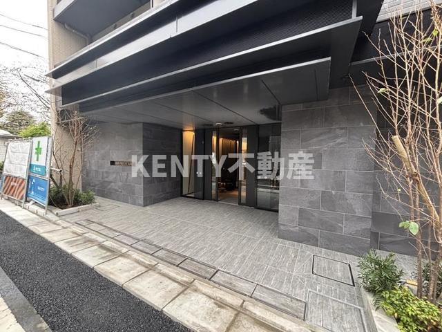 エントランス　ゆとりのあるエントランスです