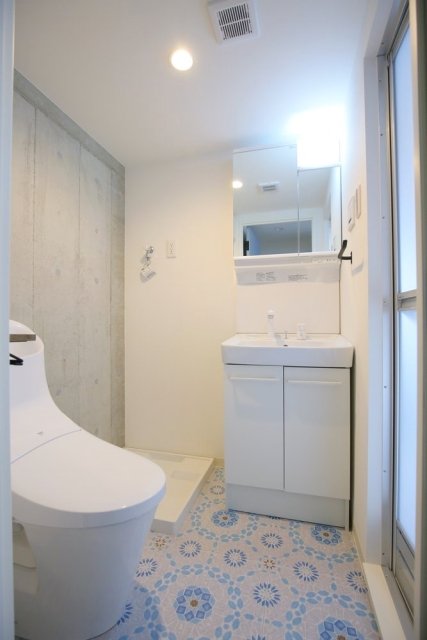 洗面設備　コンパクトで使いやすい洗面所