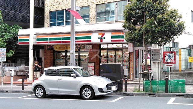 コンビニ　セブンイレブン 高円寺駅前店（コンビニ）まで705m