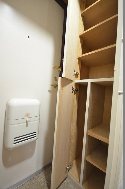 収納　同物件、別号室の写真です。