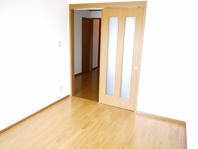 その他部屋・スペース　使い勝手のいい寝室です