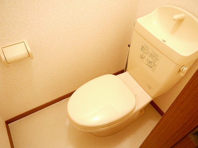 トイレ　トイレもきれいです