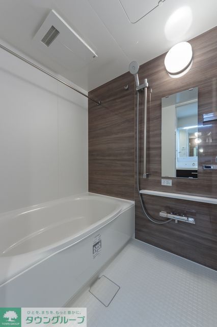 バス・シャワールーム　※写真は同タイプ住戸です。