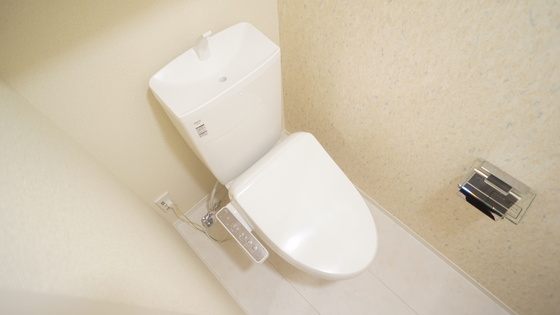 トイレ　シャワー付きトイレ