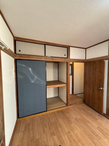 収納　南西の居室　広々収納