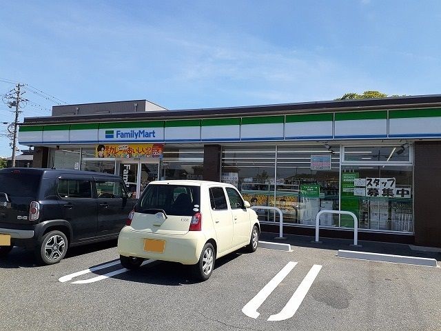 コンビニ　ファミリーマート武豊冨貴駅東店（コンビニ）まで1350m