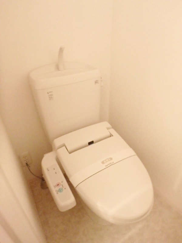 トイレ　図面と現状に相違がある場合には現状を優先