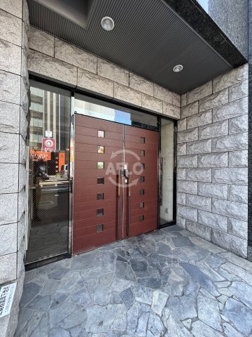 エントランス　サムティナンバ南