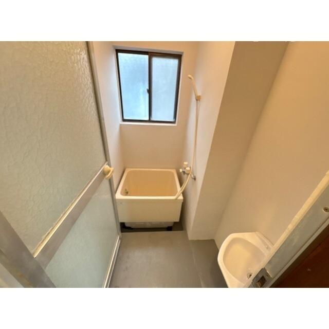 バス・シャワールーム　ゆったり過ごせるお風呂です