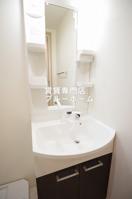 洗面設備　独立洗面台がございます！