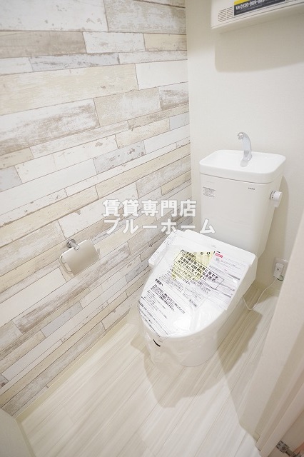 トイレ　温水洗浄便座付きのトイレです！