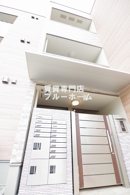 建物外観　フジパレスシリーズ3階建てのアパートです！