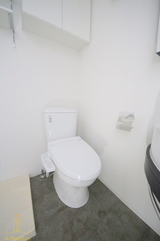トイレ　セレニテ福島アリア