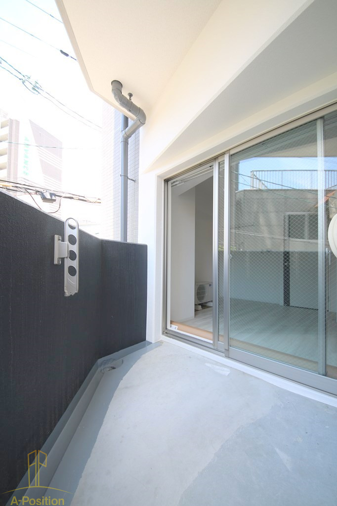 バルコニー　セレニテ福島アリア