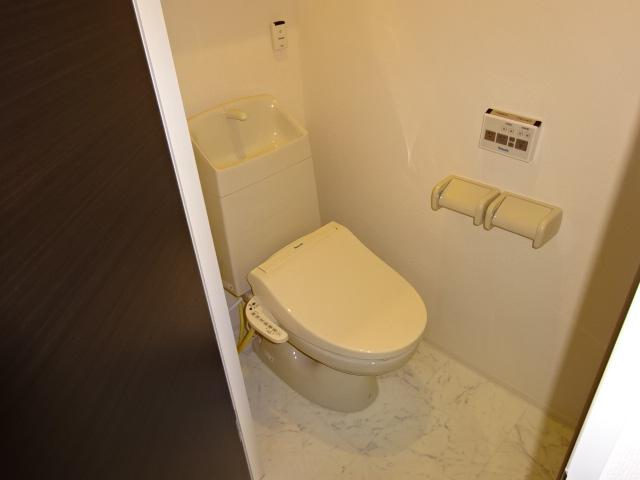 トイレ　シャワー付トイレ